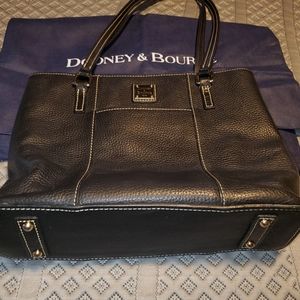 Dooney & Bourke purse